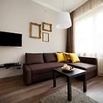 Art Deco Apartment Szerb Utca