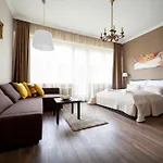 Art Deco Apartment Szerb Utca